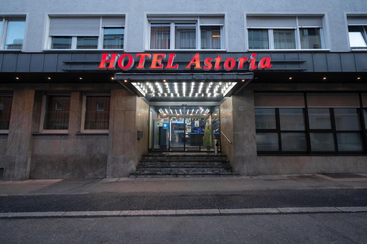 Hotel Astoria Stuttgart City Exteriör bild