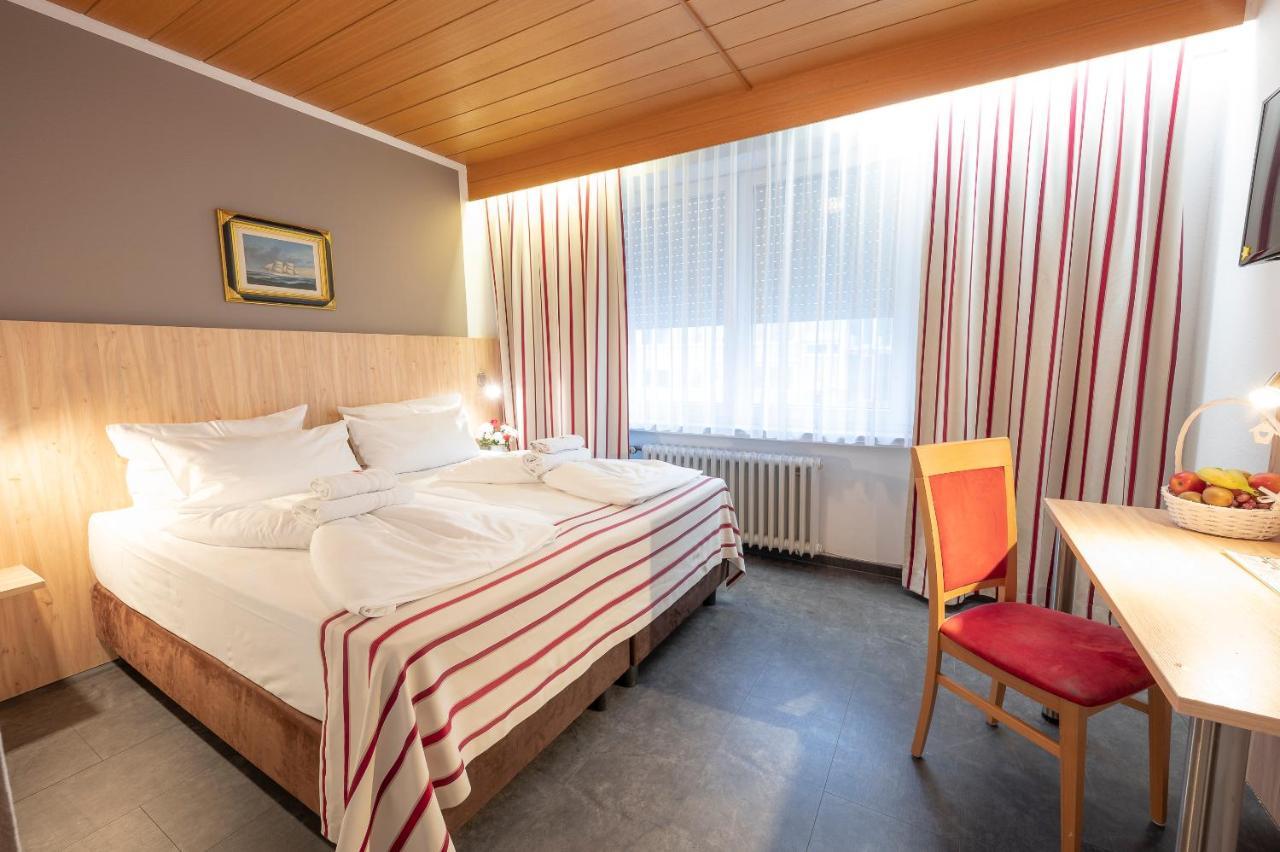 Hotel Astoria Stuttgart City Exteriör bild