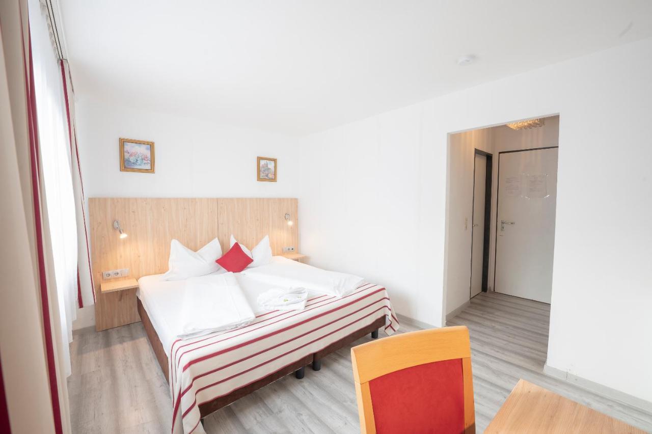 Hotel Astoria Stuttgart City Exteriör bild